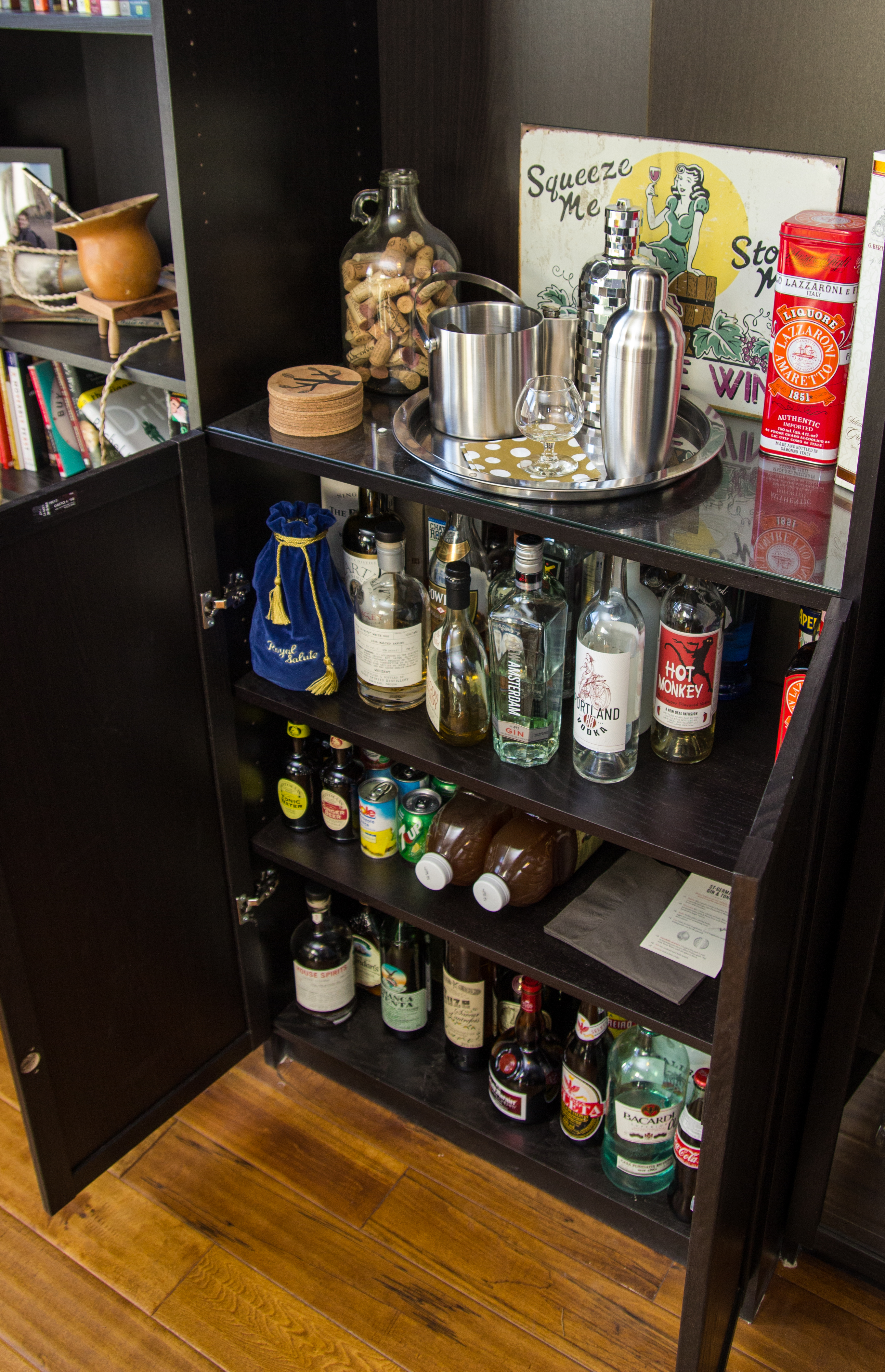 Brigi Free Woodworking Plans Liquor Cabinet